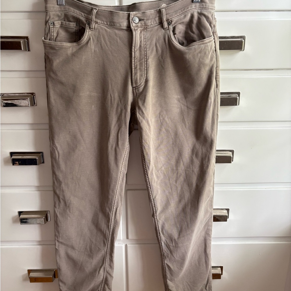 Faherty Men's Tan Chinos